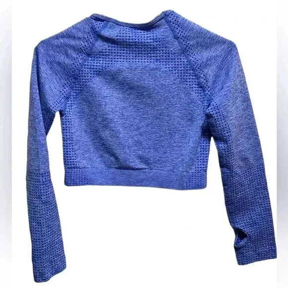 BLUE/PURPLE ATHLETIC LONG SLEEVE CROP TOP WITH THUMBHOLES - Picture 2 of 4